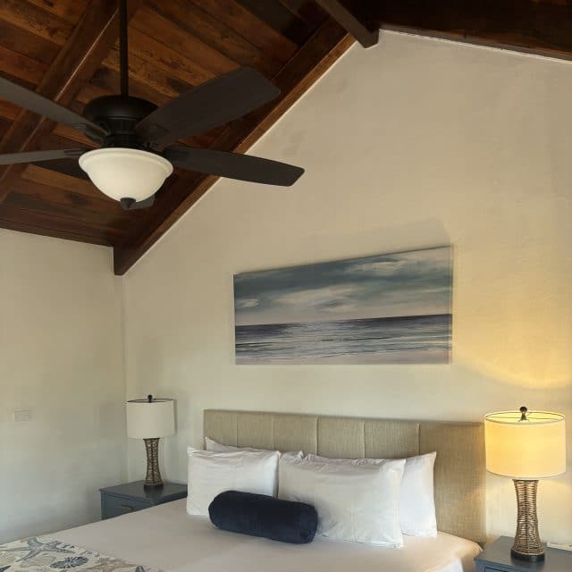 http://Villa%20Master%20Bedroom%20With%20Ocean%20View