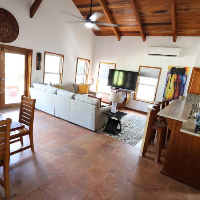 http://Bright%20Villa%20Great%20Room%20with%20Comfortable%20Seating